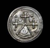 Photo of a coin with cross motif from second half of the 900s. Photo: the National Museum.
